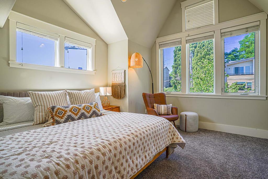 Exquisite Central Townhome With Spacious Loft And Gourmet Kitchen Seattle Esterno foto