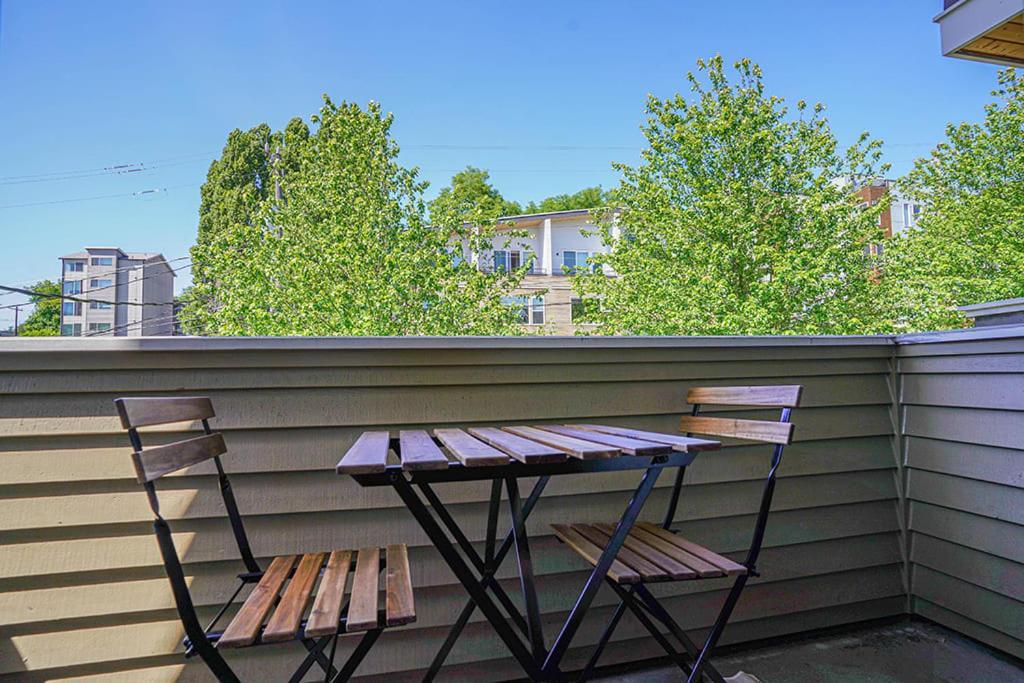 Exquisite Central Townhome With Spacious Loft And Gourmet Kitchen Seattle Esterno foto