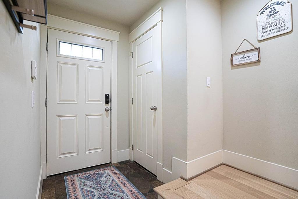 Exquisite Central Townhome With Spacious Loft And Gourmet Kitchen Seattle Esterno foto